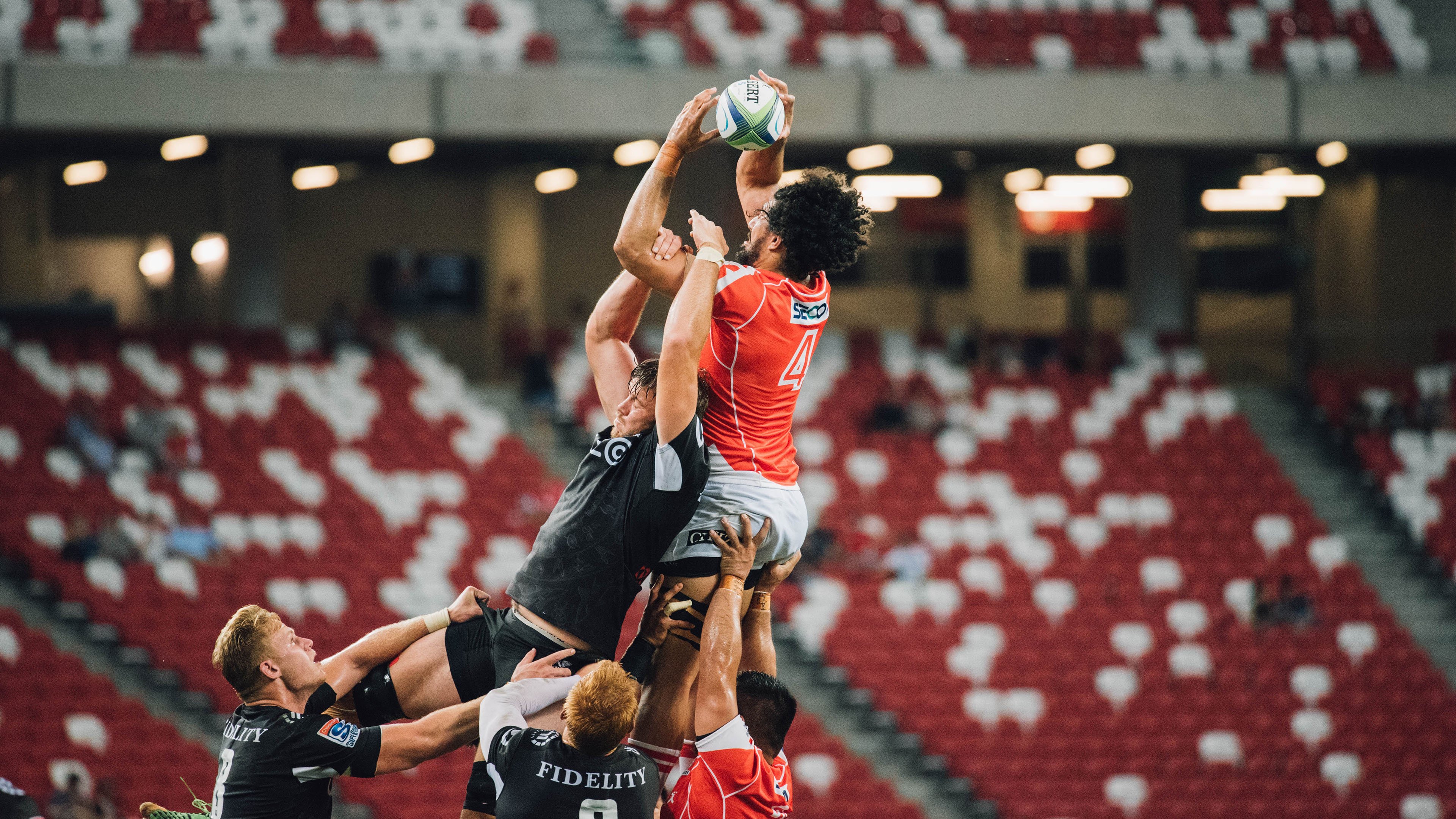 华体会真人体育娱乐-“胡利安·门德斯：全能球员的崛起，助力阿根廷美洲狮队未来走向巅峰”